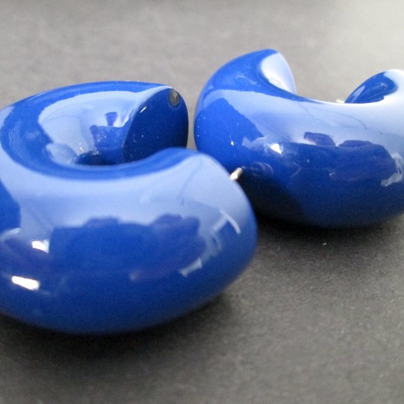 💙 Vtg Uncommon Matters Beam Semi Hoop Earrings Deep Cobalt Blue Enamel 925 - Picture 7 of 12